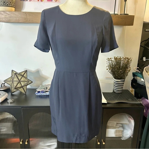 BCBGeneration Women’s Stormy Sky Button Open Back Dress - Picture 1 of 7